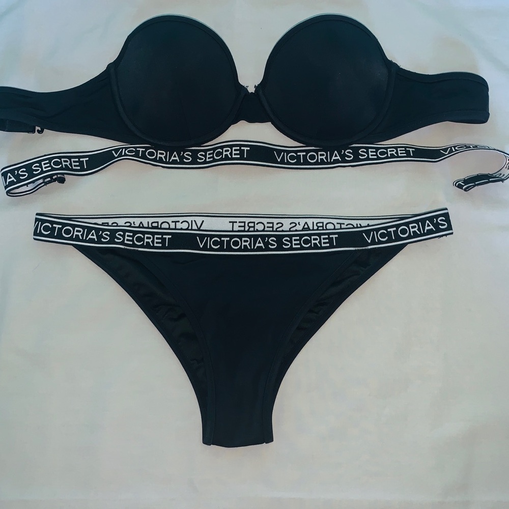 Victoria’s Secret Bikini Set